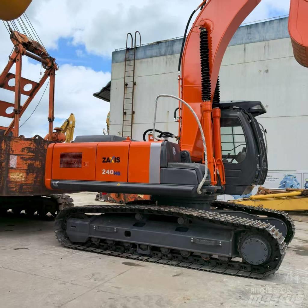 Hitachi ZX 240 HG حفارات زحافة