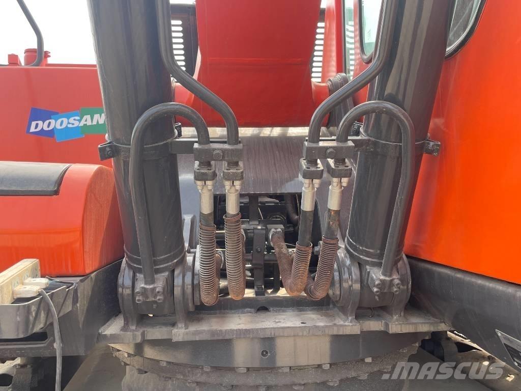 Doosan DX 300 حفارات زحافة