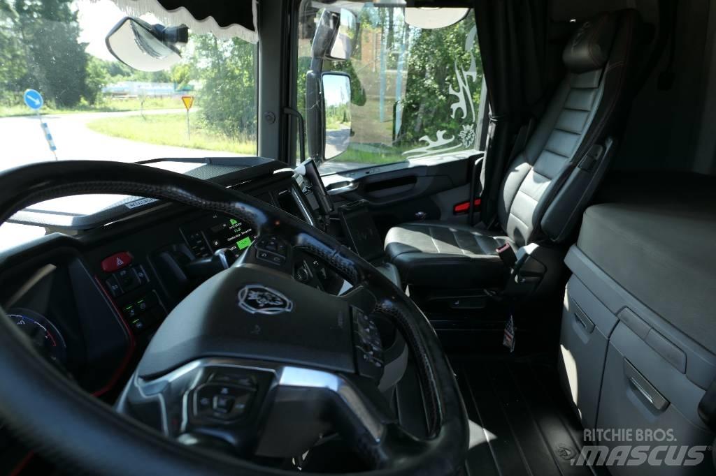 Scania S730b6x2*4nb شاحنات ذات هيكل صندوقي