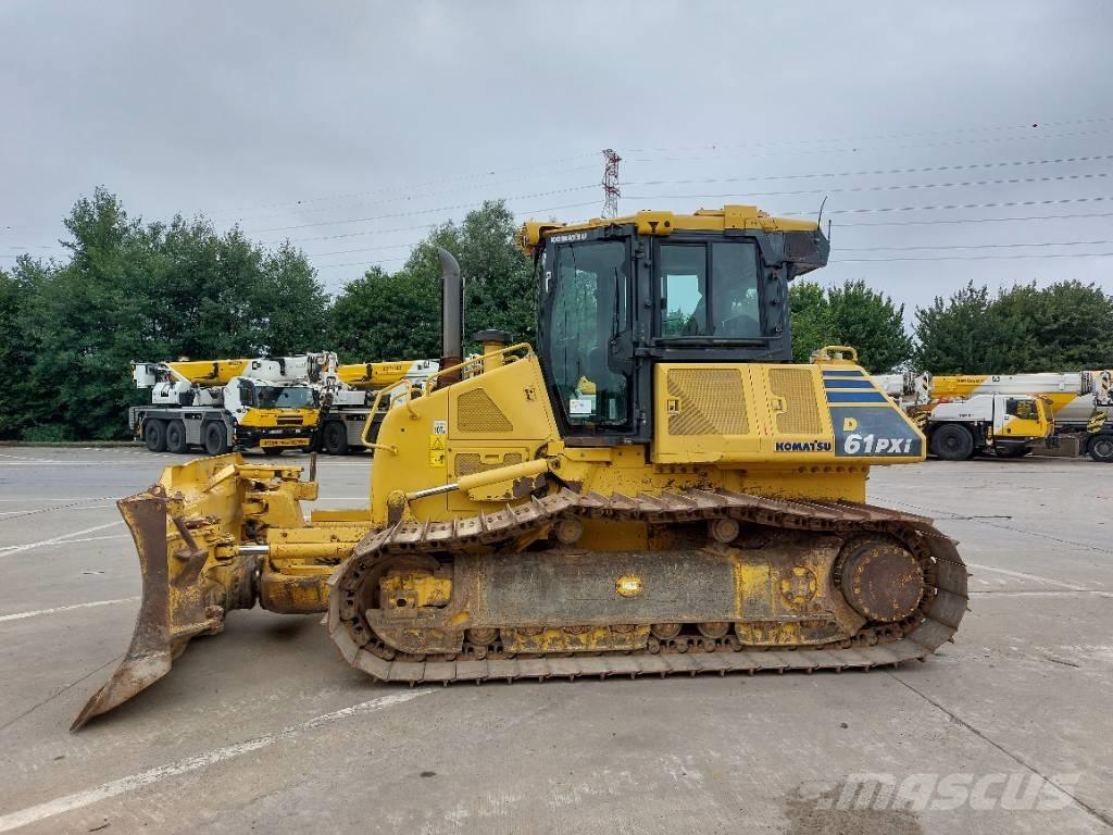 Komatsu D 61 PXi-23 بلدوزرات مجنزرة