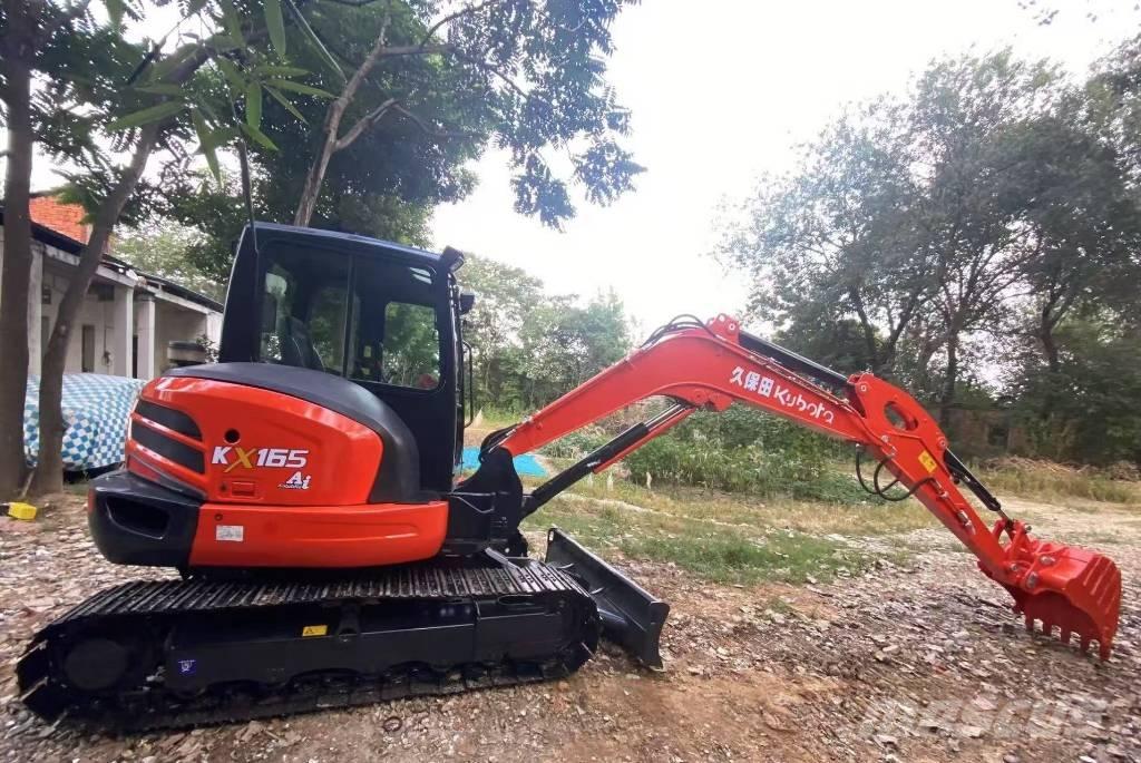 Kubota 165 حفارات زحافة