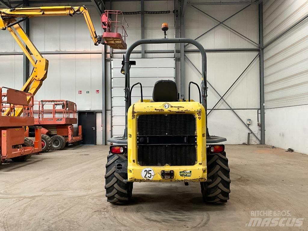 Neuson DW 60 عربات نقل قلابة للمواقع