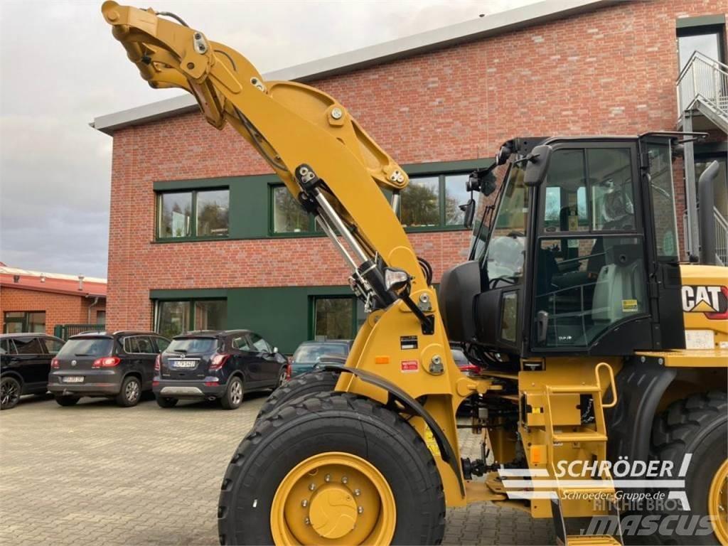 CAT 914 M لوادر بعجل