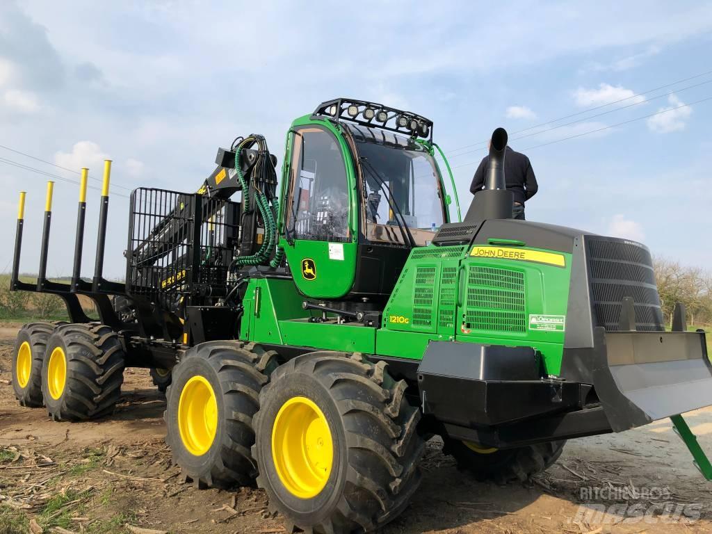 John Deere 1210 G شاحنات