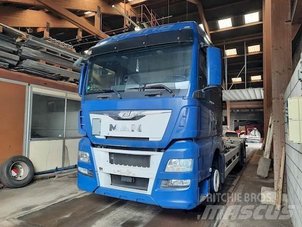 MAN TGX 26.440 شاحنات قابلة للفك