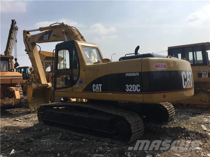 CAT 320 C حفارات زحافة