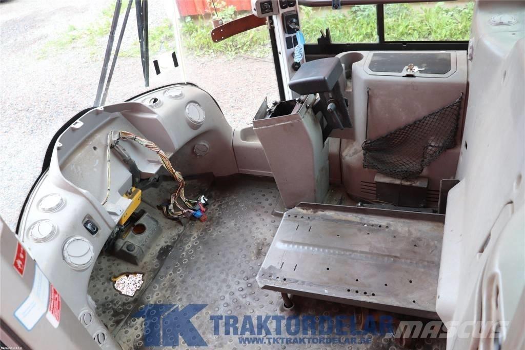 Volvo L 180 F كابينة والداخلية