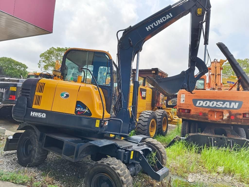 Hyundai R60W حفارات صغيرة أقل من 7 طن (حفارات صغيرة)