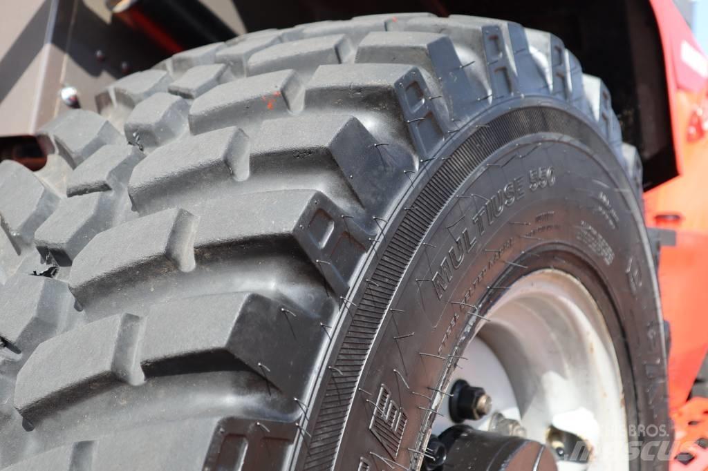 Manitou M 26.4 شاحنات الطرق الوعرة