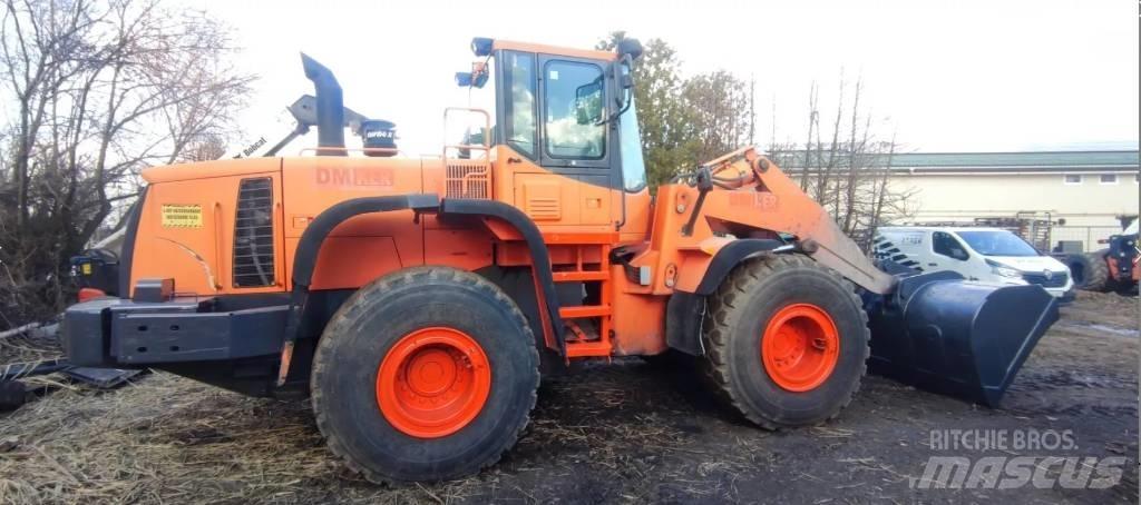 Doosan DL 300 لوادر بعجل