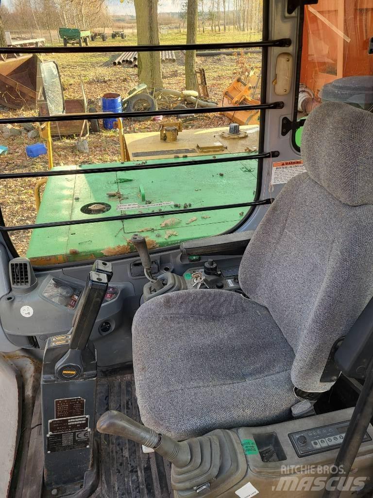 Morooka MST 2200 V عربات نقل قلابة مجنزرة