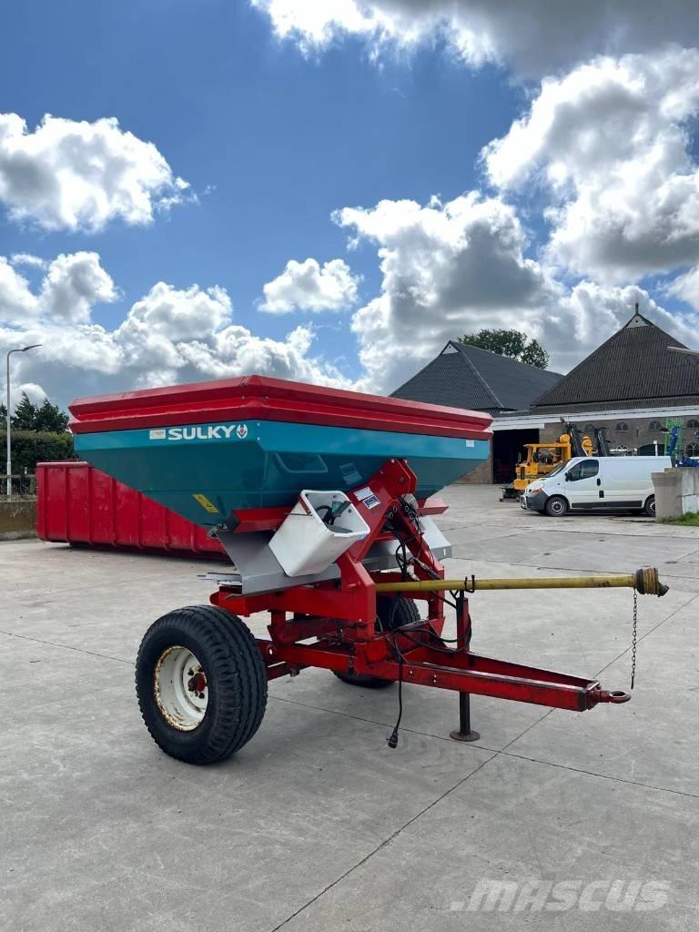Sulky DPX 1500 معدات فرد المواد المعدنية
