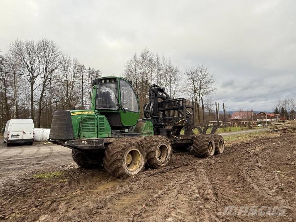 John Deere 1510E شاحنات