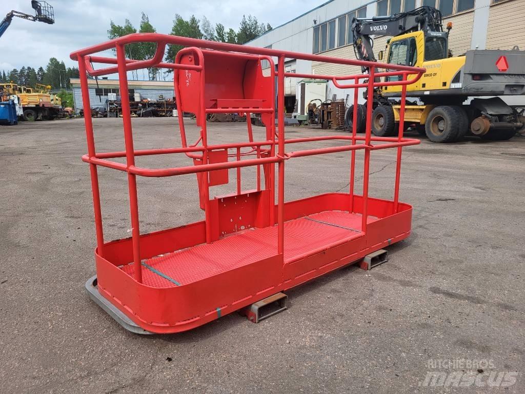 Manitou 200 ATJ kori رافعات السارية الرأسية