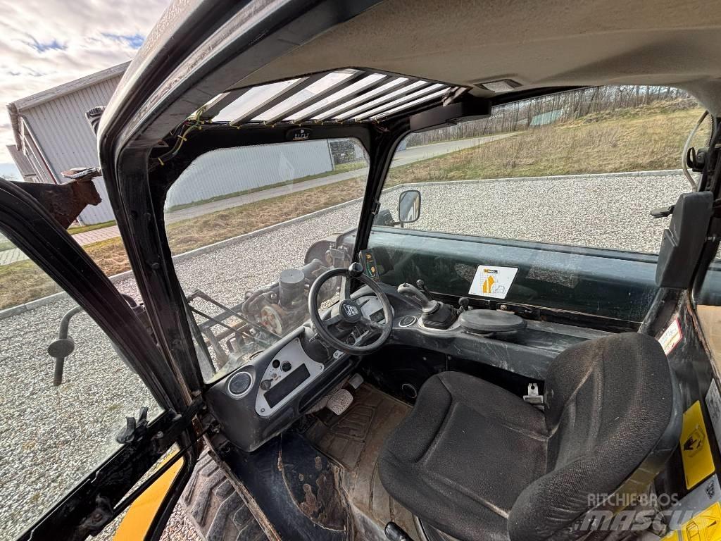 JCB JCB 520-40 مناولات متداخلة