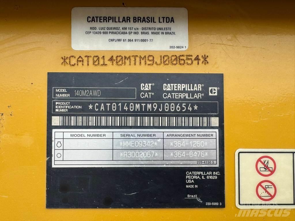 CAT 140M2 AWD معدات تمهيد الطرق