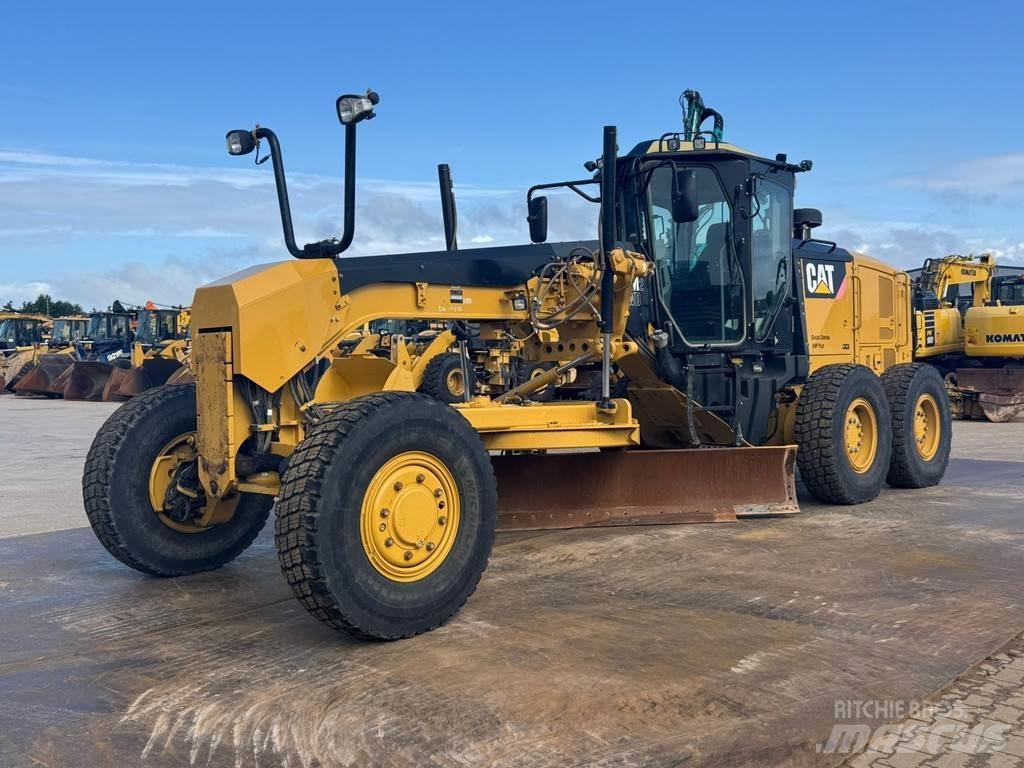CAT 140M2 AWD معدات تمهيد الطرق
