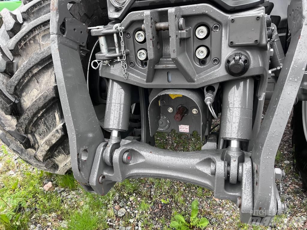 Massey Ferguson 8 S الجرارات