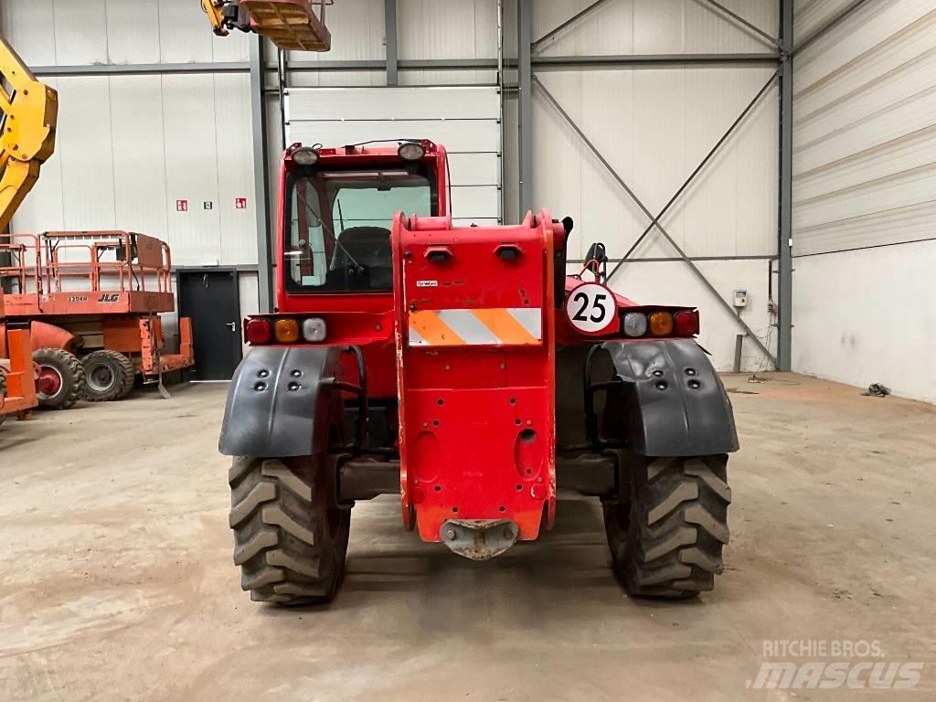 JCB 535-95 مناولات متداخلة