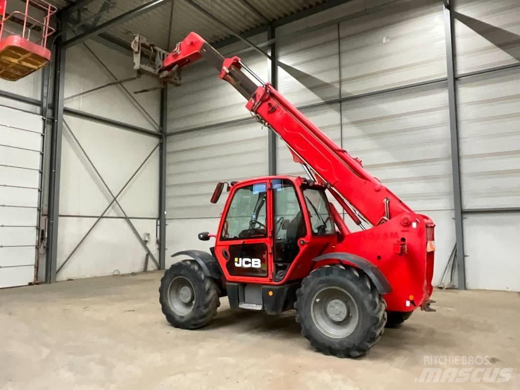 JCB 535-95 مناولات متداخلة