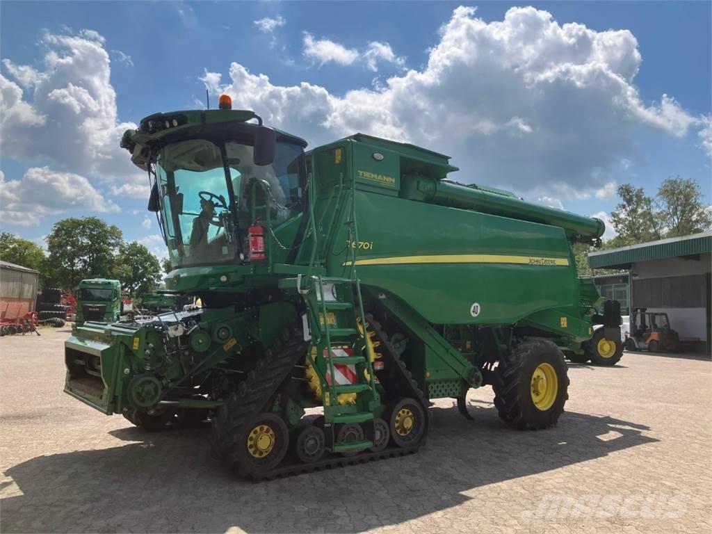 John Deere T670 حصادات