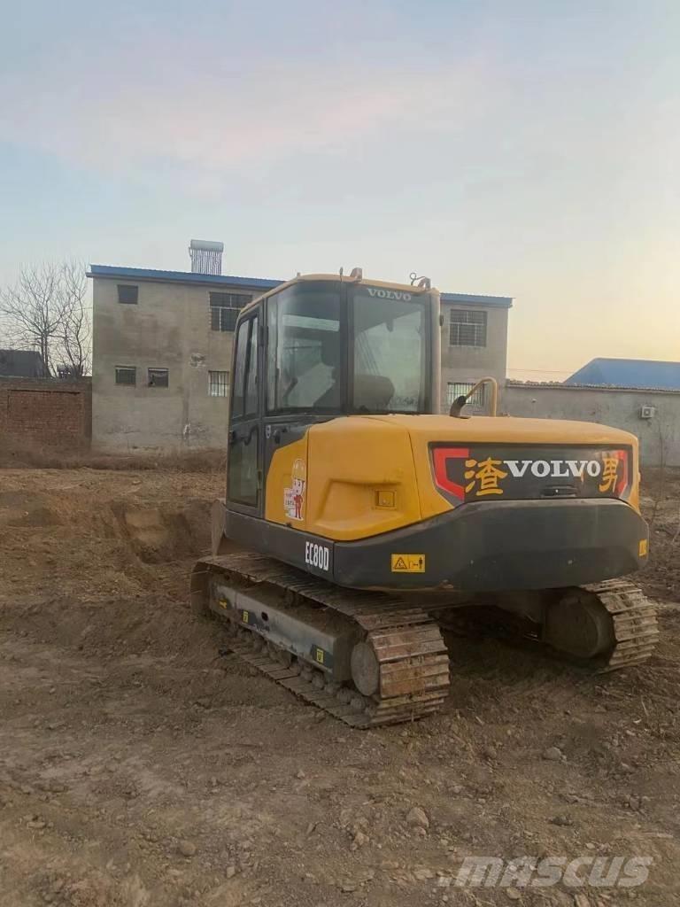 Volvo EC80D حفارات وسط 7 طن - 12 طن