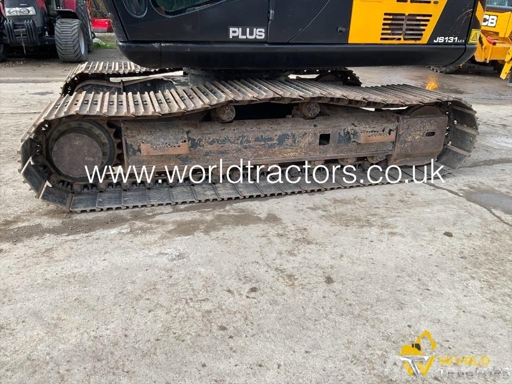 JCB JS 131+ حفارات زحافة