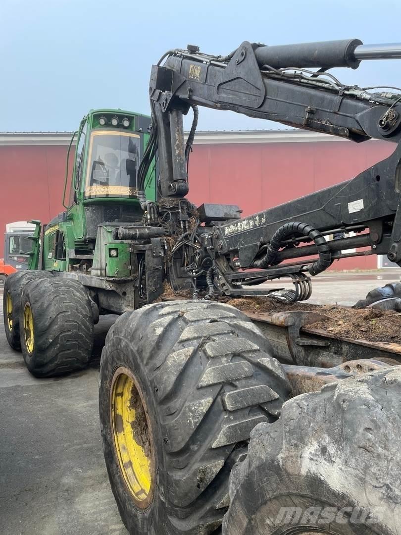 John Deere 1210E شاحنات