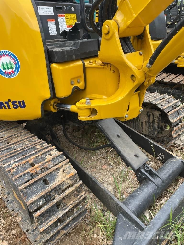Komatsu PC 20 حفارات زحافة