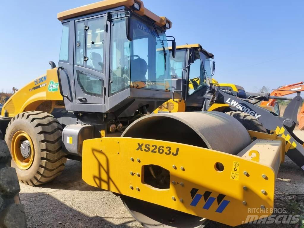 XCMG XS 263 J مداحل أحادية الأسطوانة