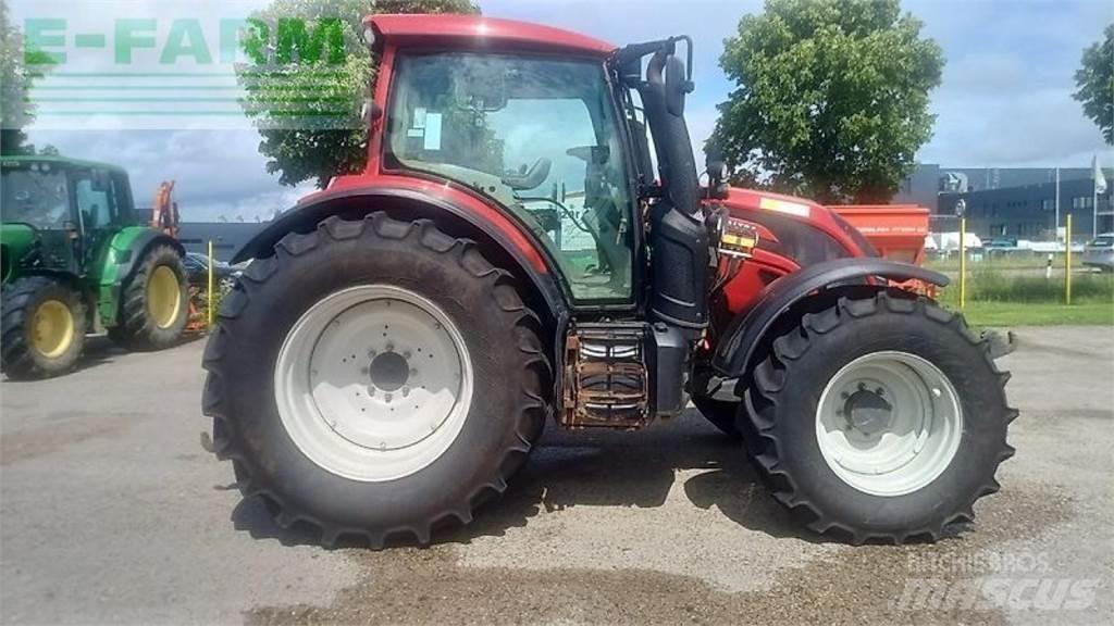 Valtra n174 الجرارات