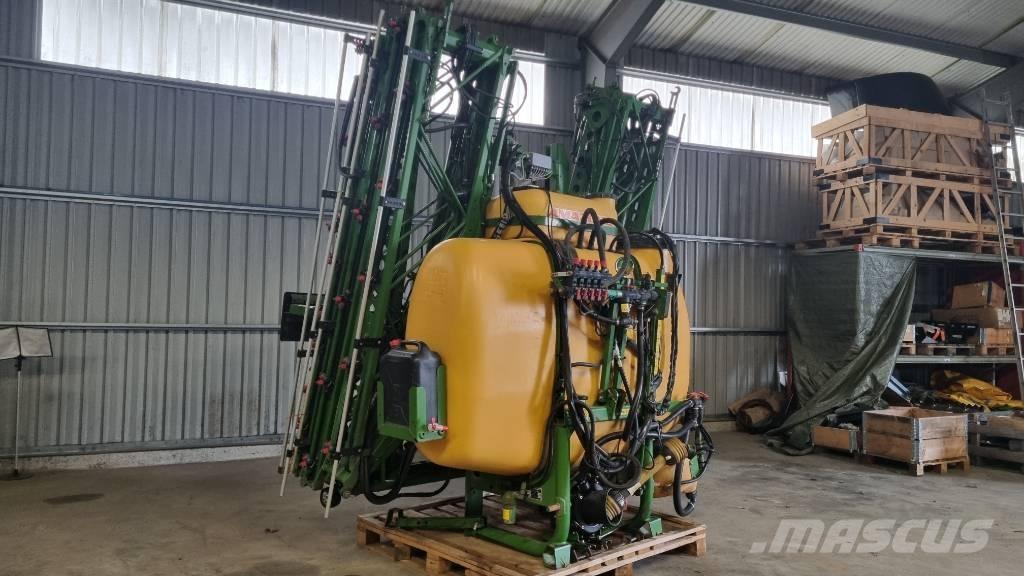 Amazone UF 1200 رشاشات محمولة