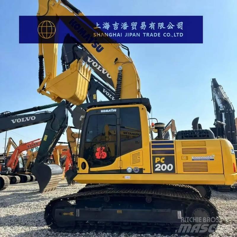 Komatsu PC 200 حفارات زحافة