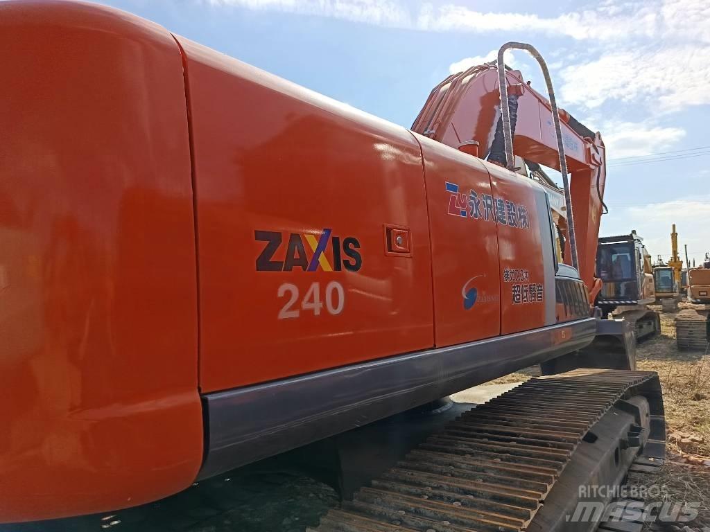 Hitachi ZX240 حفارات زحافة