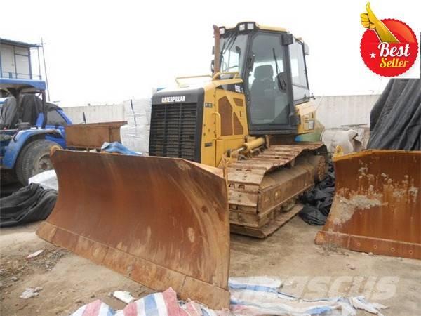 CAT D 5 K LGP بلدوزرات مجنزرة
