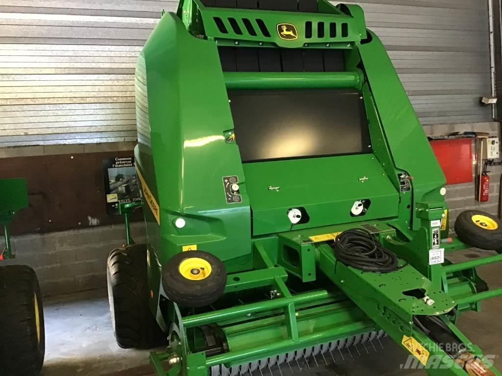 John Deere V461M محزمات مستديرة