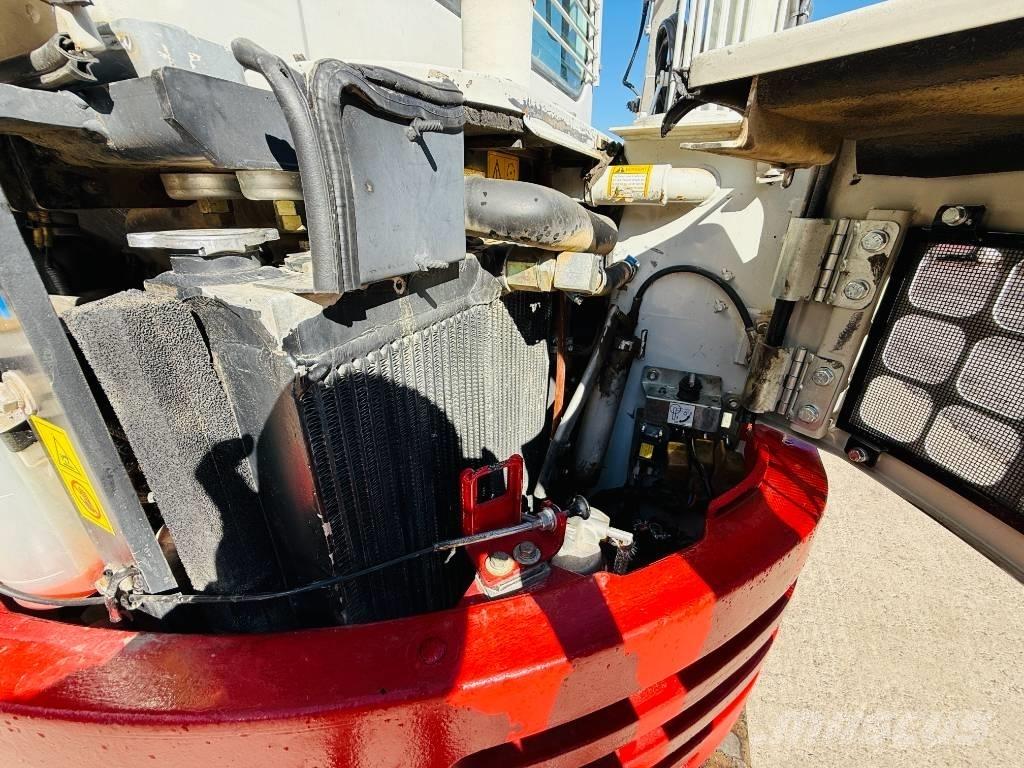 Takeuchi TB 138 FR حفارات صغيرة أقل من 7 طن (حفارات صغيرة)