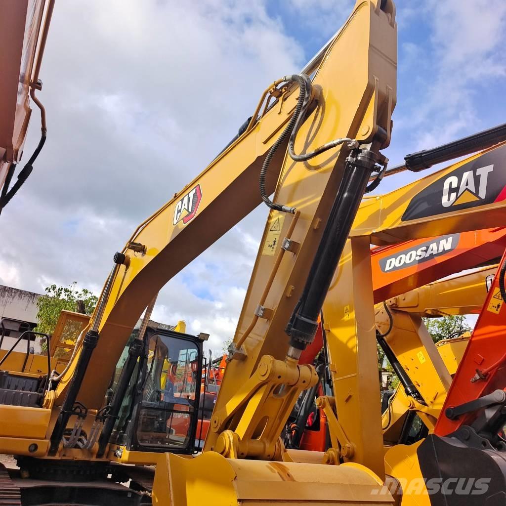 CAT 320 GC حفارات زحافة