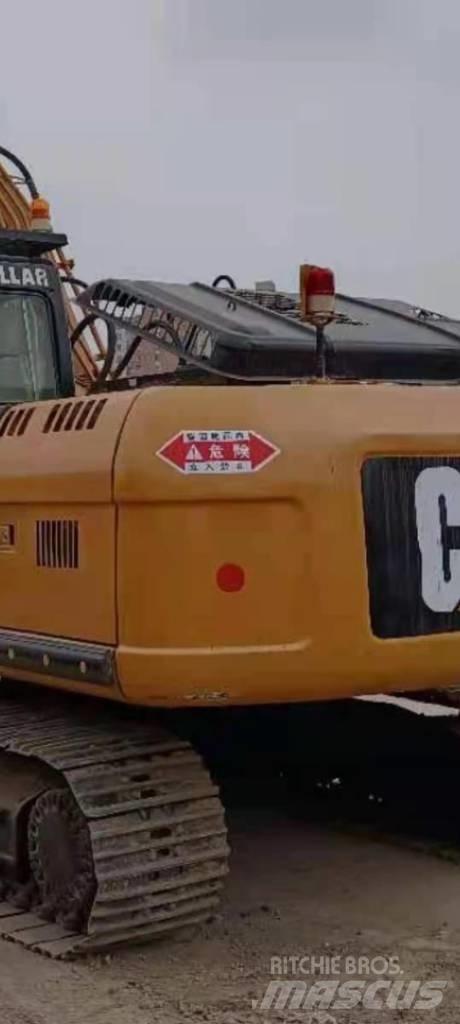CAT 320 D حفارات زحافة