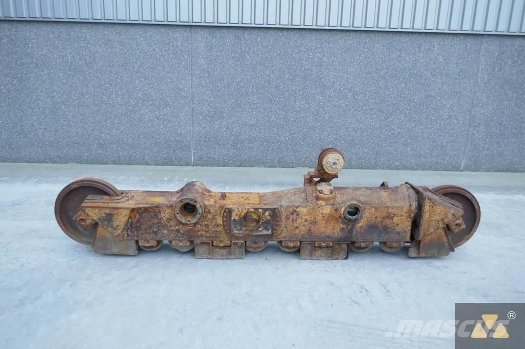 CAT 261-3079 الشاسيه والتعليق