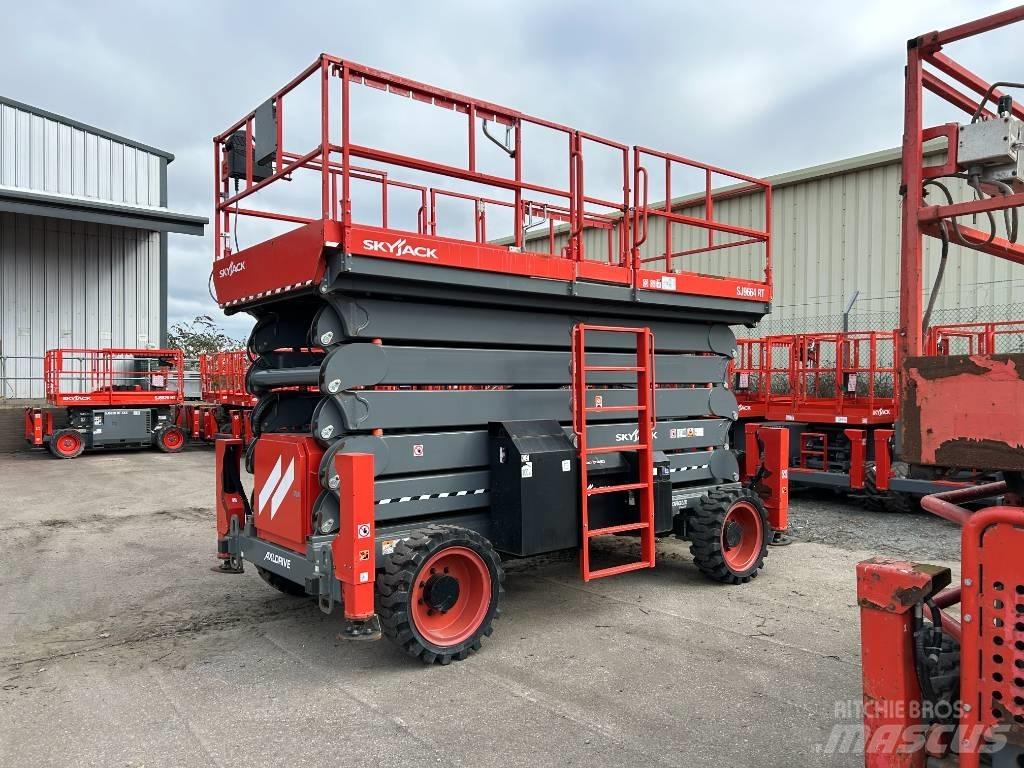 SkyJack sj 9664 RT رافعات مقصية الشكل