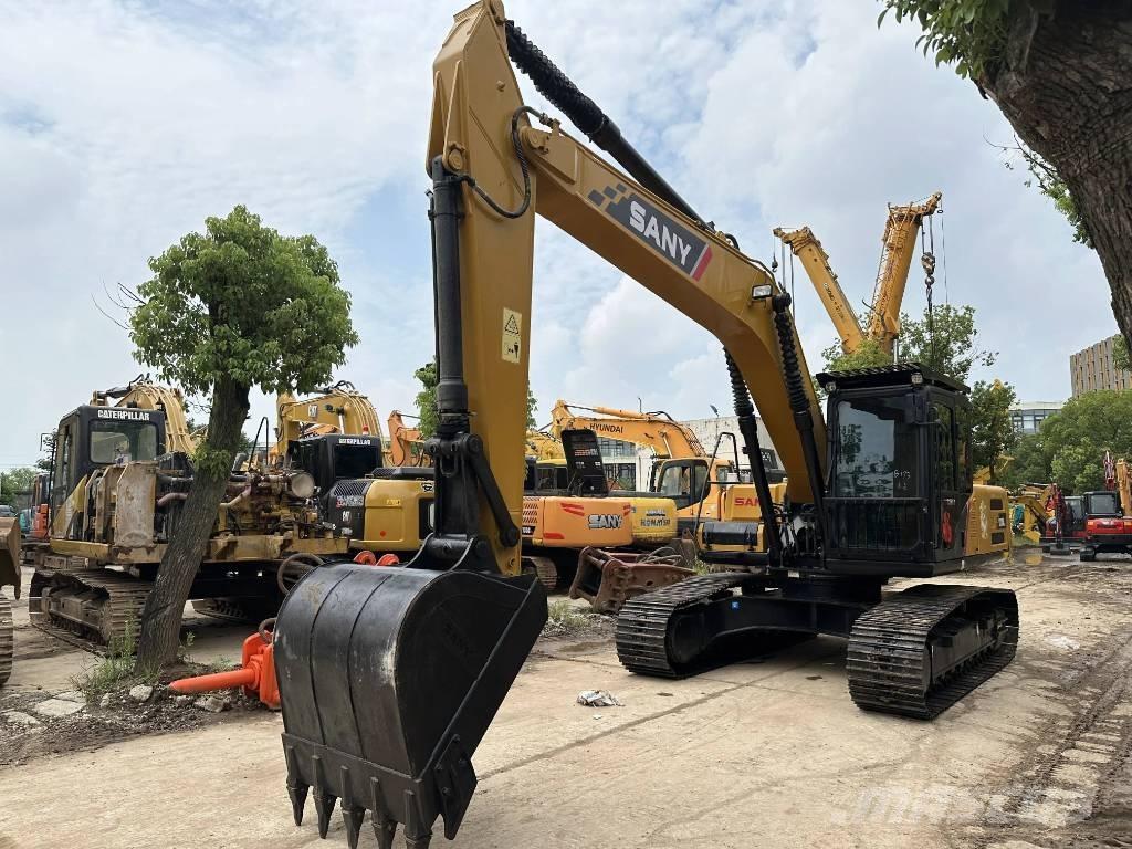 Sany SY215C حفارات زحافة