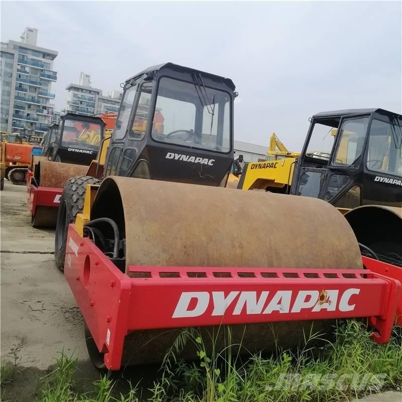 Dynapac CA 301 D مداحل أحادية الأسطوانة