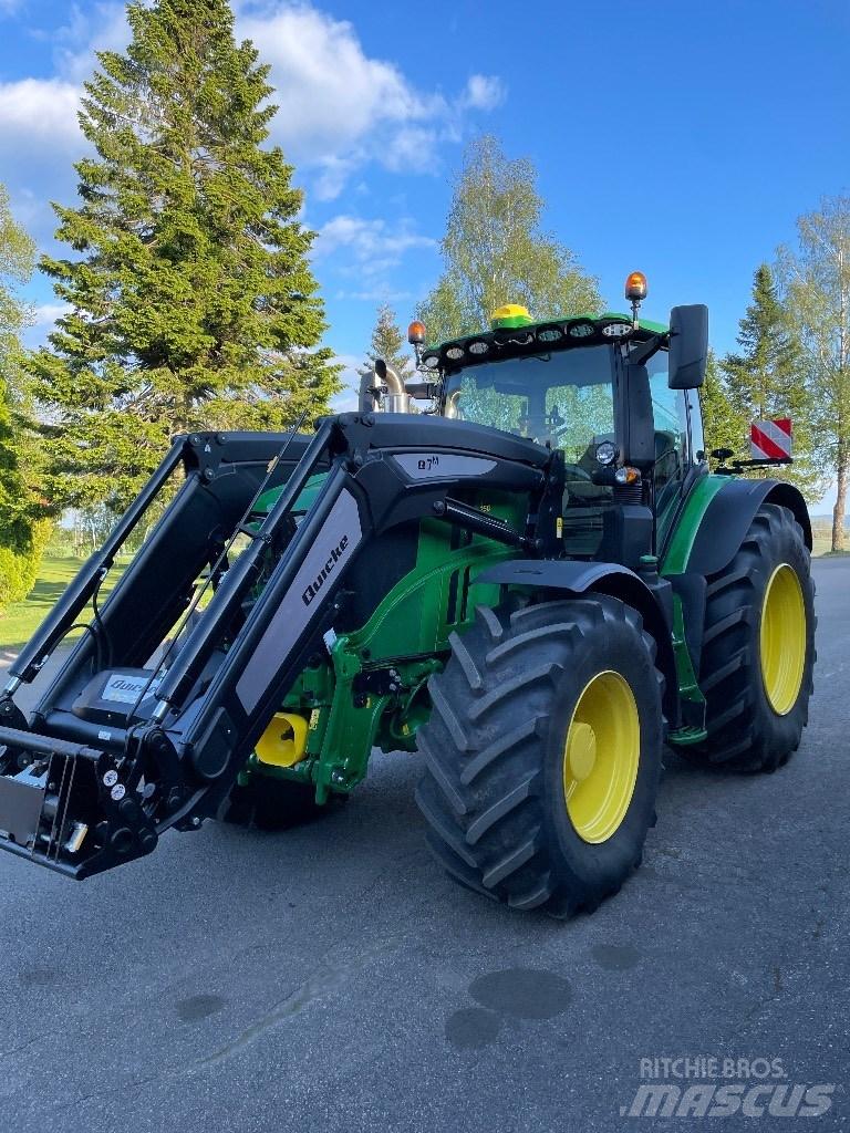 John Deere 6R 250 الجرارات