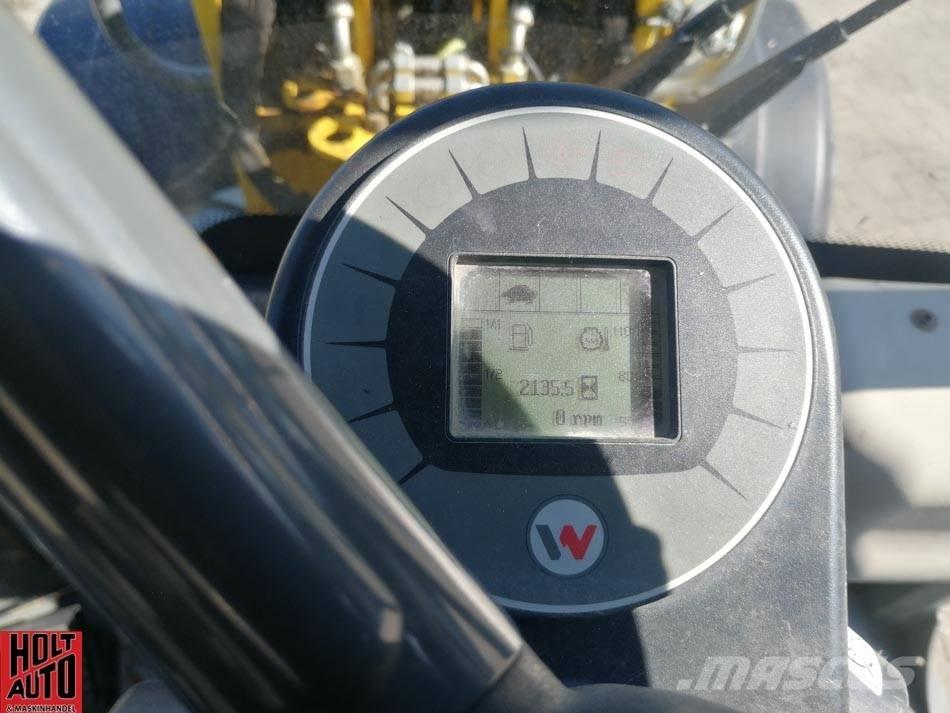 Weidemann 2070 CX لوادر صغيرة