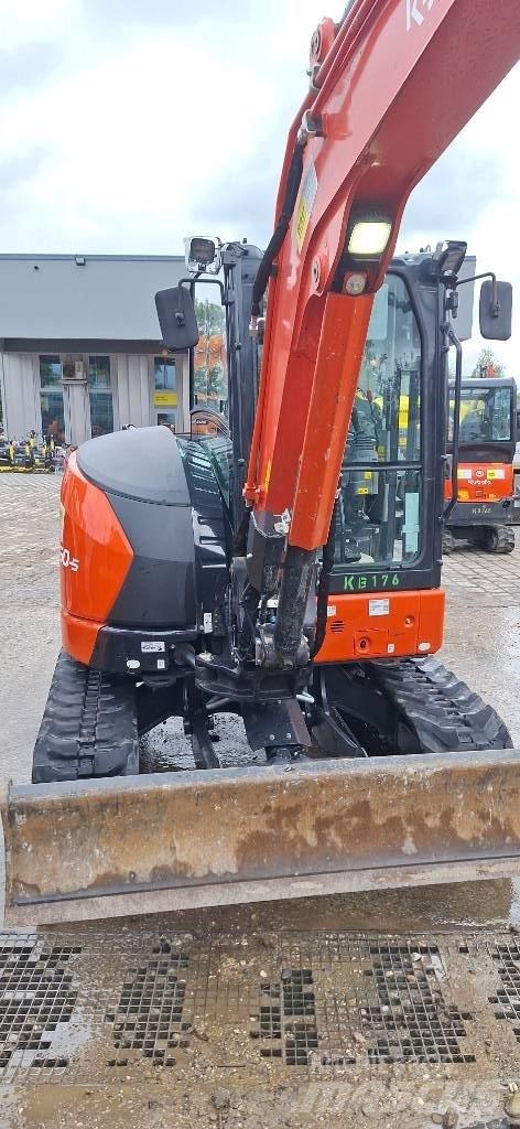 Kubota U 50-5 حفارات صغيرة أقل من 7 طن (حفارات صغيرة)