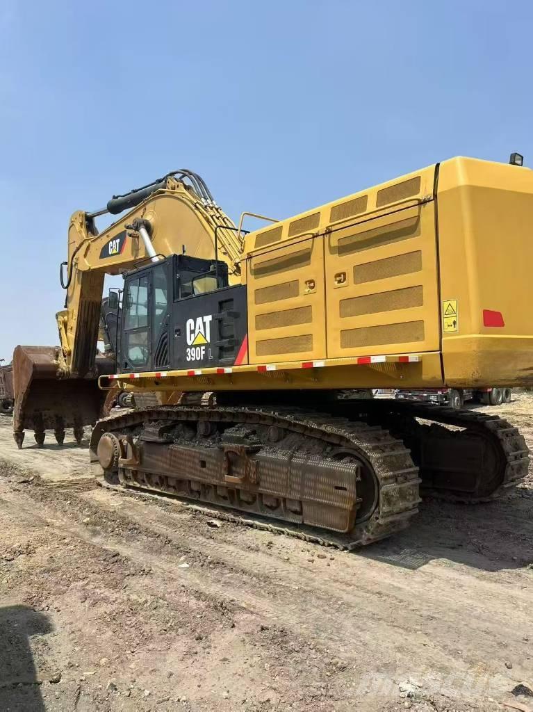 CAT 390 F حفارات زحافة