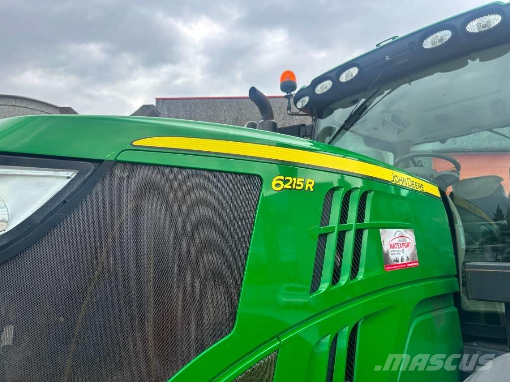 John Deere 6215 R الجرارات