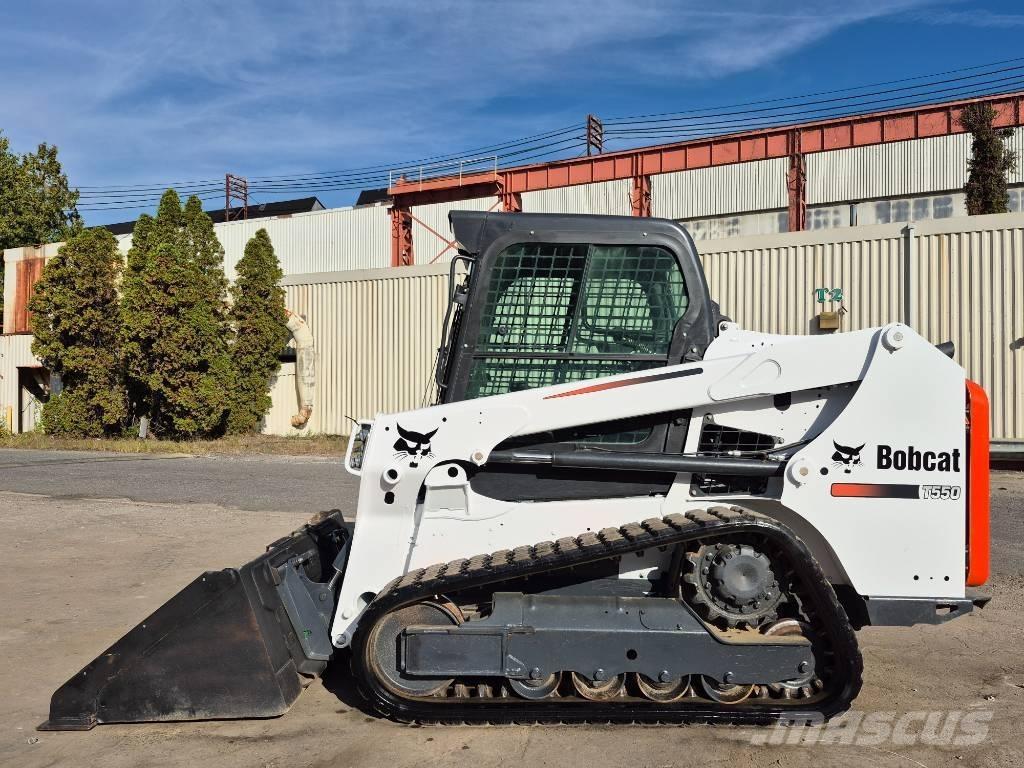 Bobcat T 550 لوادر انزلاقية التوجيه