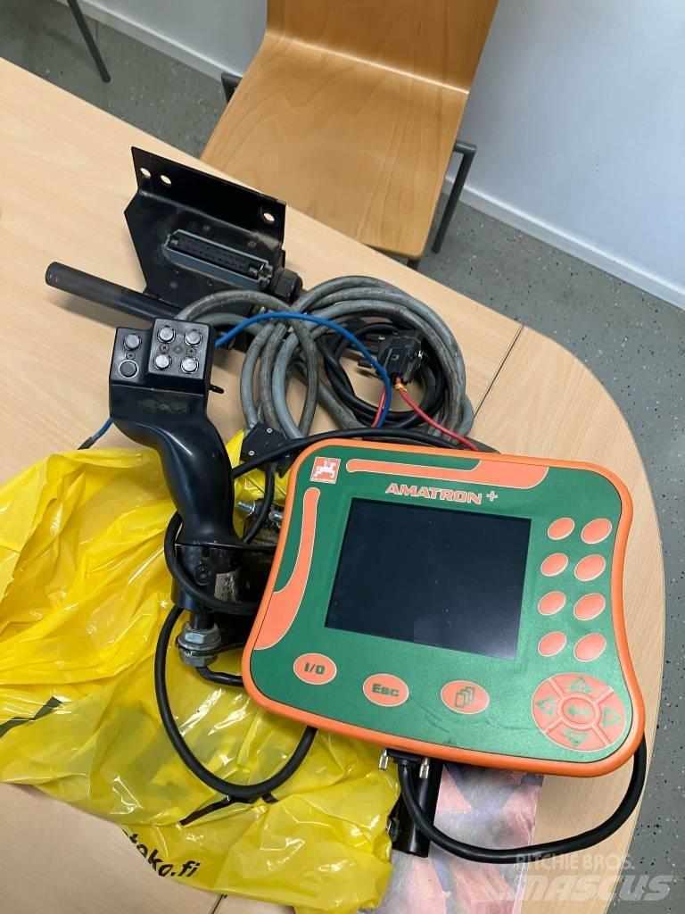 Amazone UX 3200 الرشاشات